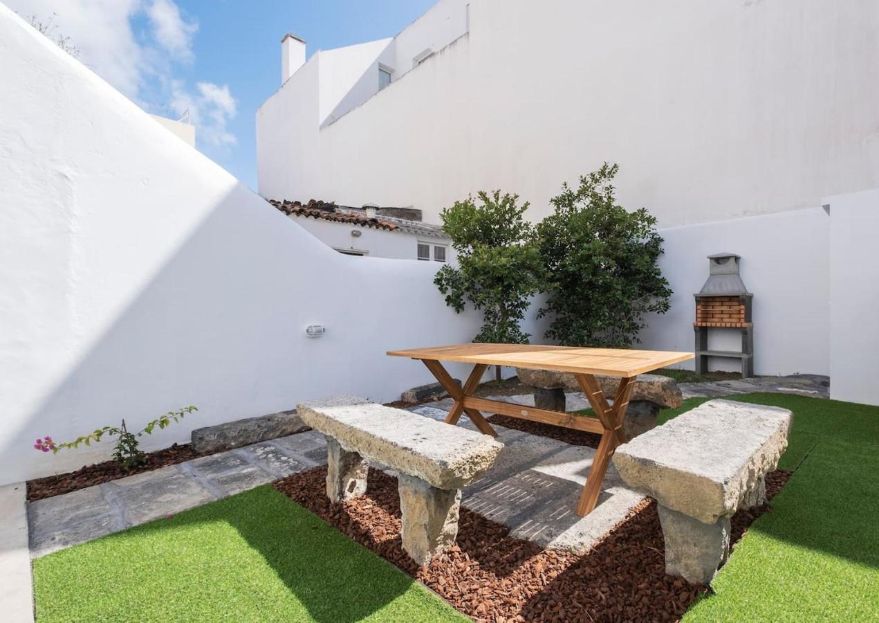 Magma House Apartment Ponta Delgada  Bagian luar foto